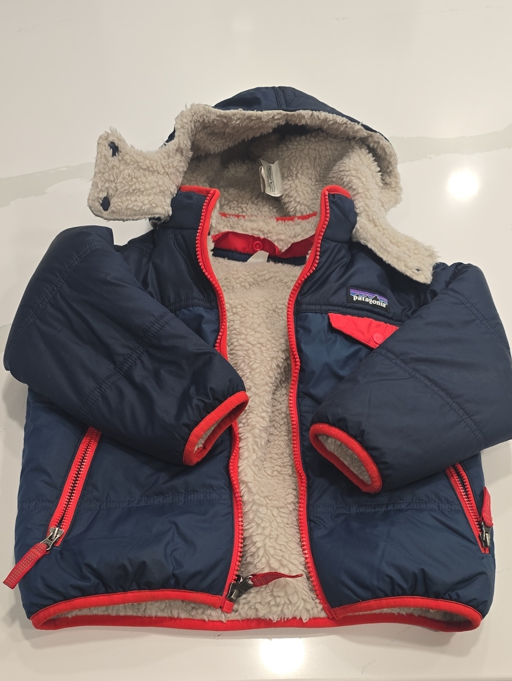 Patagonia Kids Reversible Navy Jacket with Red Trim and Cream Sherpa Size 4T